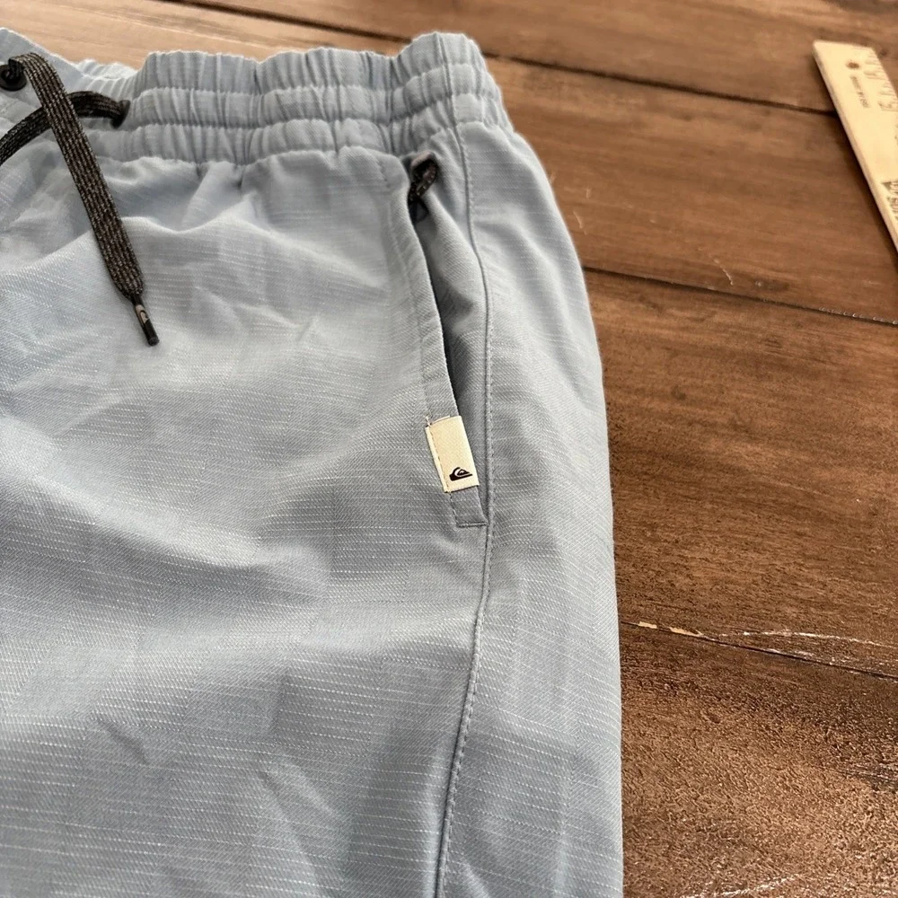 Quiksilver Amphibian Shorts Mens Size S Pale Blue Surf Sail Swim‎ Shorts